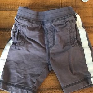 TEA 2T shorts